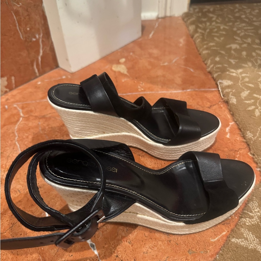 BRAND NEW Sergio Rossi wedges